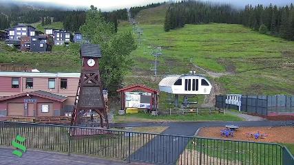 Schweitzer Mountain Resort: The Village (schweitzer.com)