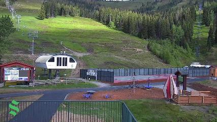 Schweitzer Mountain Resort: The Village (schweitzer.com)