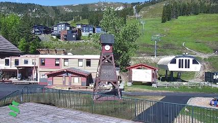 Schweitzer Mountain Resort: The Village (schweitzer.com)