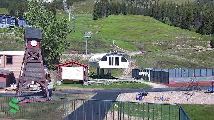 Schweitzer Mountain Resort: The Village (schweitzer.com)