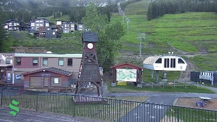 Schweitzer Mountain Resort: The Village (schweitzer.com)