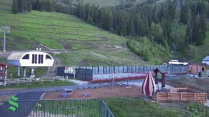 Schweitzer Mountain Resort: The Village (schweitzer.com)