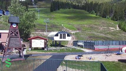 Schweitzer Mountain Resort: The Village (schweitzer.com)