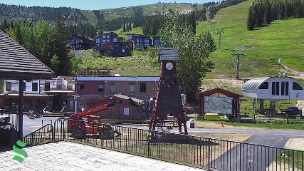 Schweitzer Mountain Resort: The Village (schweitzer.com)