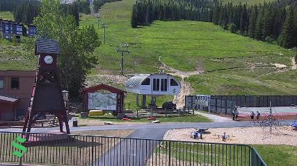 Schweitzer Mountain Resort: The Village (schweitzer.com)