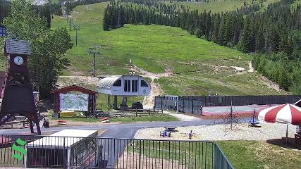 Schweitzer Mountain Resort: The Village (schweitzer.com)