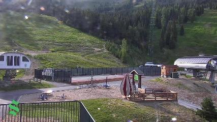 Schweitzer Mountain Resort: The Village (schweitzer.com)