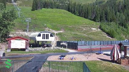 Schweitzer Mountain Resort: The Village (schweitzer.com)