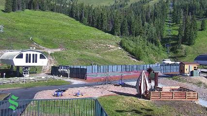 Schweitzer Mountain Resort: The Village (schweitzer.com)