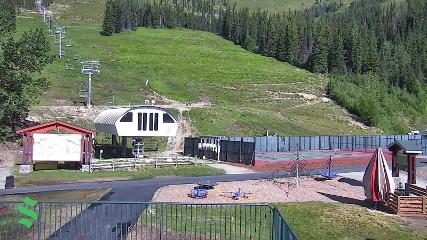 Schweitzer Mountain Resort: The Village (schweitzer.com)