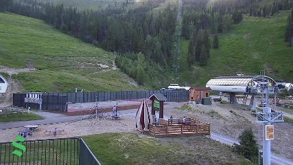 Schweitzer Mountain Resort: The Village (schweitzer.com)