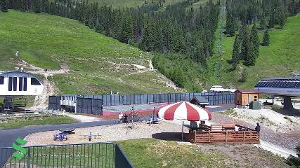 Schweitzer Mountain Resort: The Village (schweitzer.com)