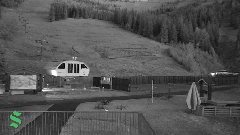 Webcam Schweitzer Mountain Resort: The Village