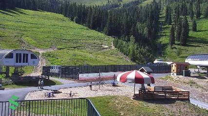 Schweitzer Mountain Resort: The Village (schweitzer.com)