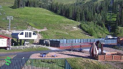 Schweitzer Mountain Resort: The Village (schweitzer.com)