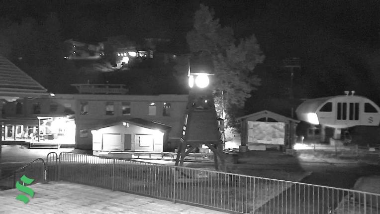 Webcam Schweitzer Mountain Resort: The Village