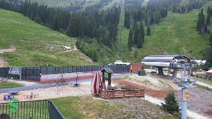 Schweitzer Mountain Resort: The Village (schweitzer.com)