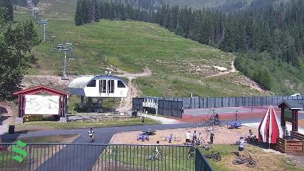 Schweitzer Mountain Resort: The Village (schweitzer.com)