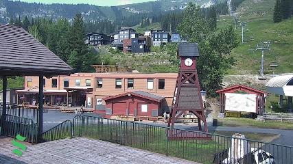 Schweitzer Mountain Resort: The Village (schweitzer.com)