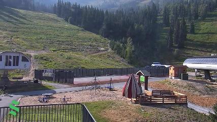 Schweitzer Mountain Resort: The Village (schweitzer.com)