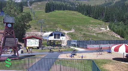 Schweitzer Mountain Resort: The Village (schweitzer.com)