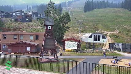 Schweitzer Mountain Resort: The Village (schweitzer.com)