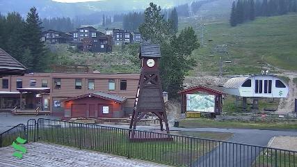 Schweitzer Mountain Resort: The Village (schweitzer.com)