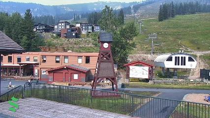 Schweitzer Mountain Resort: The Village (schweitzer.com)