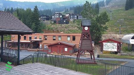 Schweitzer Mountain Resort: The Village (schweitzer.com)