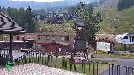 Schweitzer Mountain Resort: The Village (schweitzer.com)