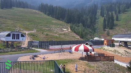 Schweitzer Mountain Resort: The Village (schweitzer.com)