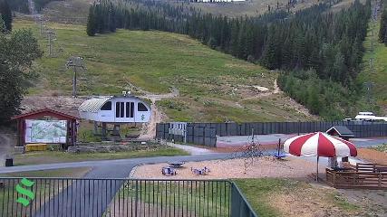 Schweitzer Mountain Resort: The Village (schweitzer.com)