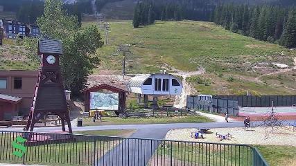 Schweitzer Mountain Resort: The Village (schweitzer.com)