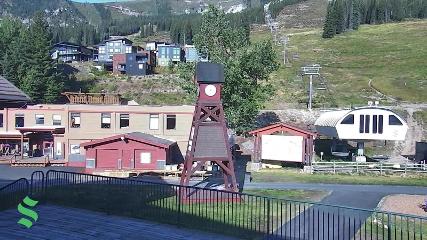 Schweitzer Mountain Resort: The Village (schweitzer.com)