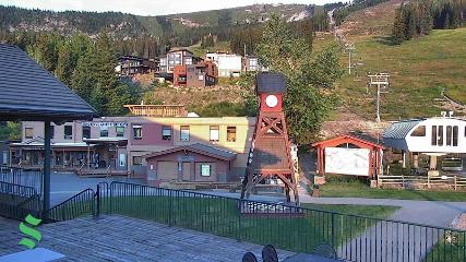 Schweitzer Mountain Resort: The Village (schweitzer.com)