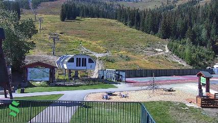 Schweitzer Mountain Resort: The Village (schweitzer.com)