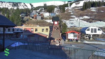 Schweitzer Mountain Resort: The Village (schweitzer.com)