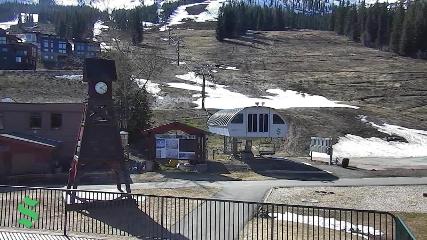 Schweitzer Mountain Resort: The Village (schweitzer.com)