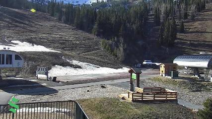 Schweitzer Mountain Resort: The Village (schweitzer.com)