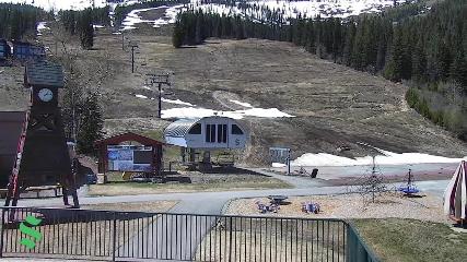 Schweitzer Mountain Resort: The Village (schweitzer.com)
