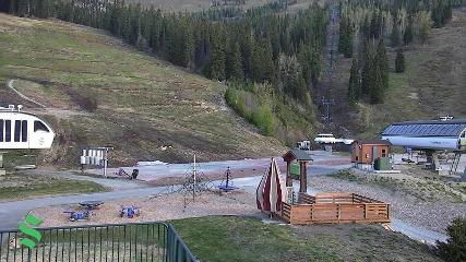 Schweitzer Mountain Resort: The Village (schweitzer.com)