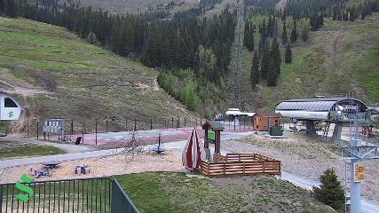 Schweitzer Mountain Resort: The Village (schweitzer.com)