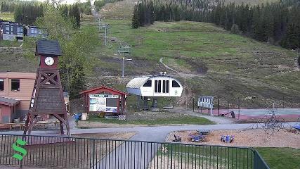 Schweitzer Mountain Resort: The Village (schweitzer.com)