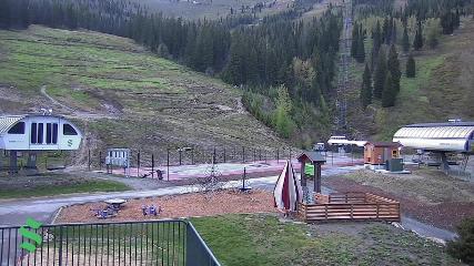 Schweitzer Mountain Resort: The Village (schweitzer.com)