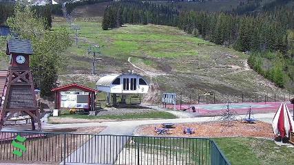 Schweitzer Mountain Resort: The Village (schweitzer.com)