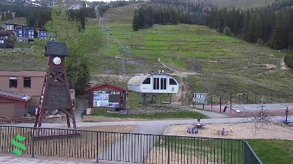 Schweitzer Mountain Resort: The Village (schweitzer.com)