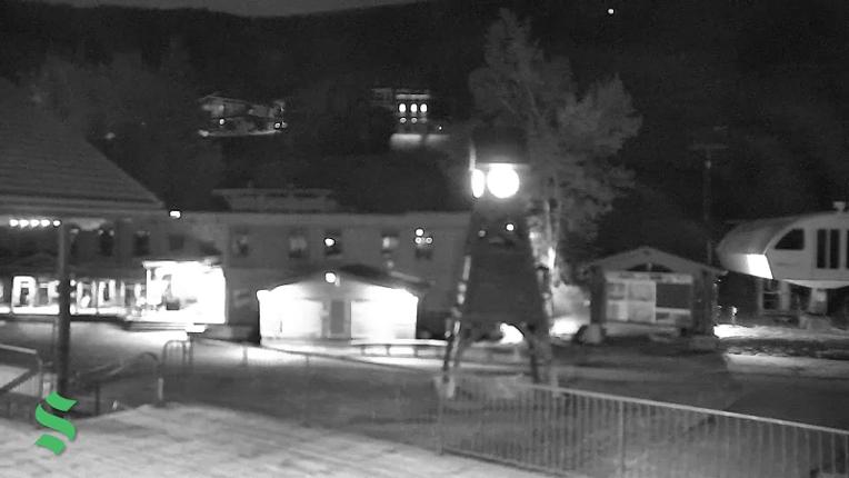 Webcam Schweitzer Mountain Resort: The Village