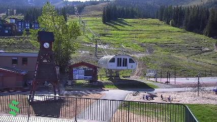 Schweitzer Mountain Resort: The Village (schweitzer.com)