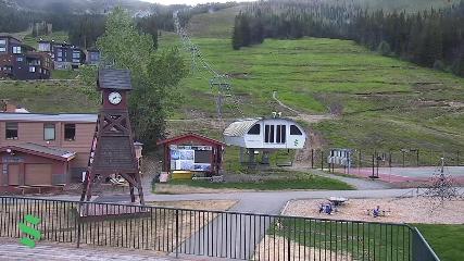 Schweitzer Mountain Resort: The Village (schweitzer.com)