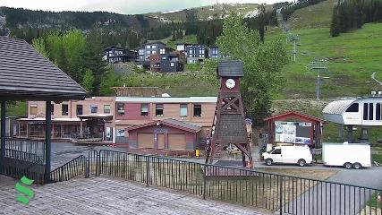 Schweitzer Mountain Resort: The Village (schweitzer.com)